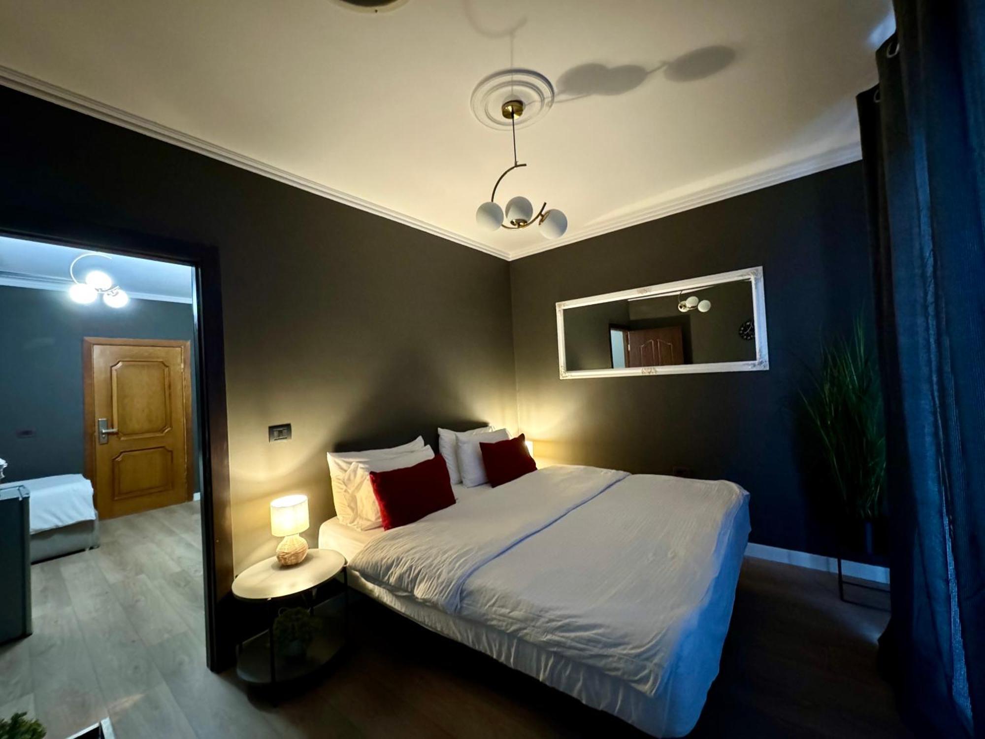 Misk & 5* Tirana