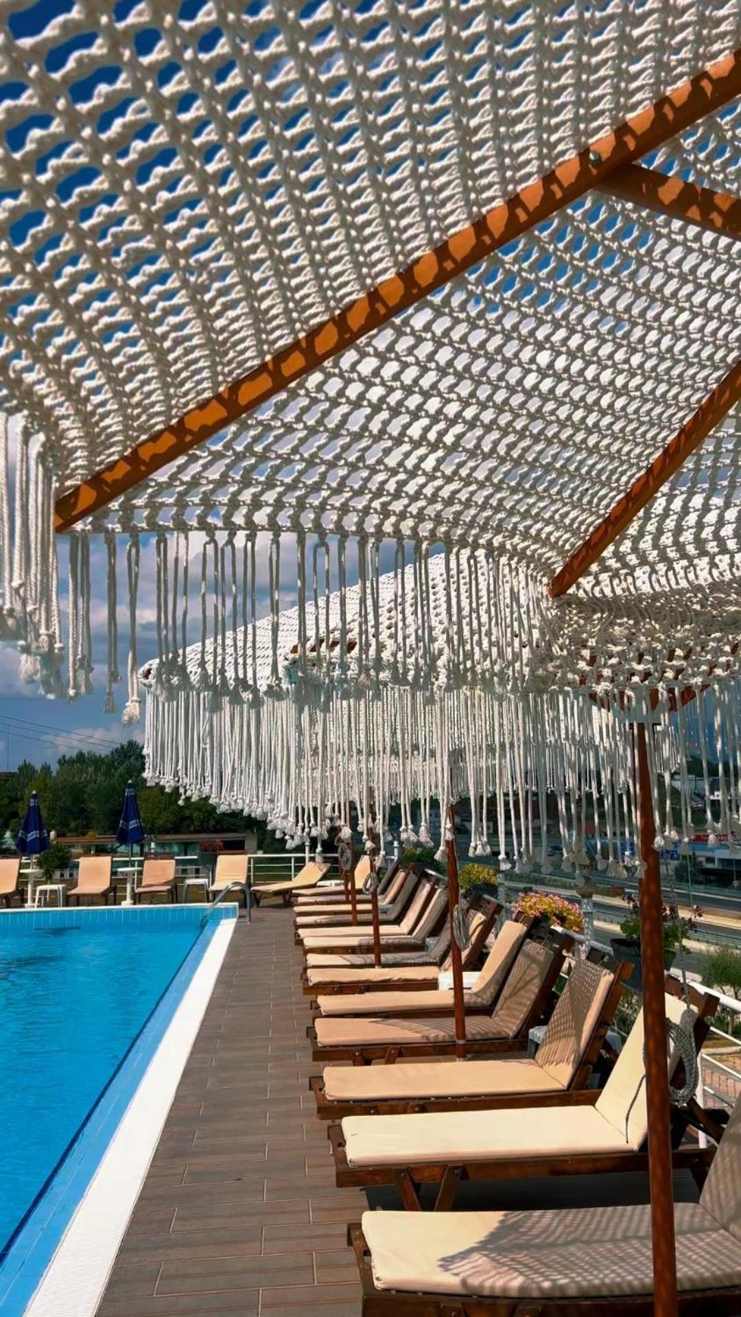 Hotel Misk & Tirana